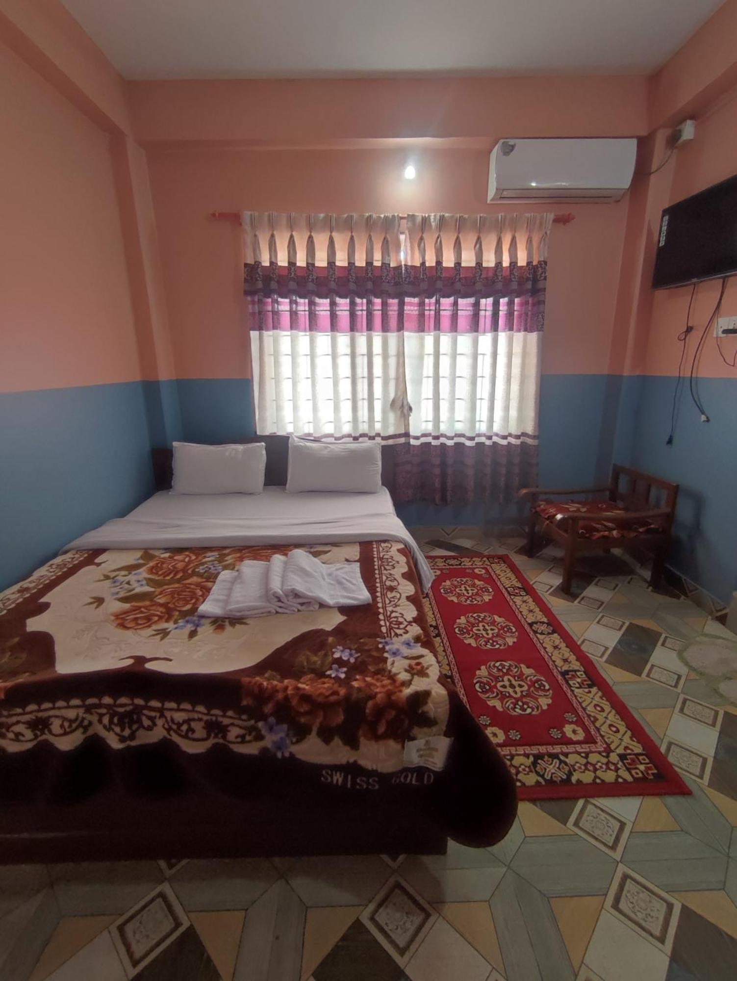 Krishna Inn Pokhara Kültér fotó